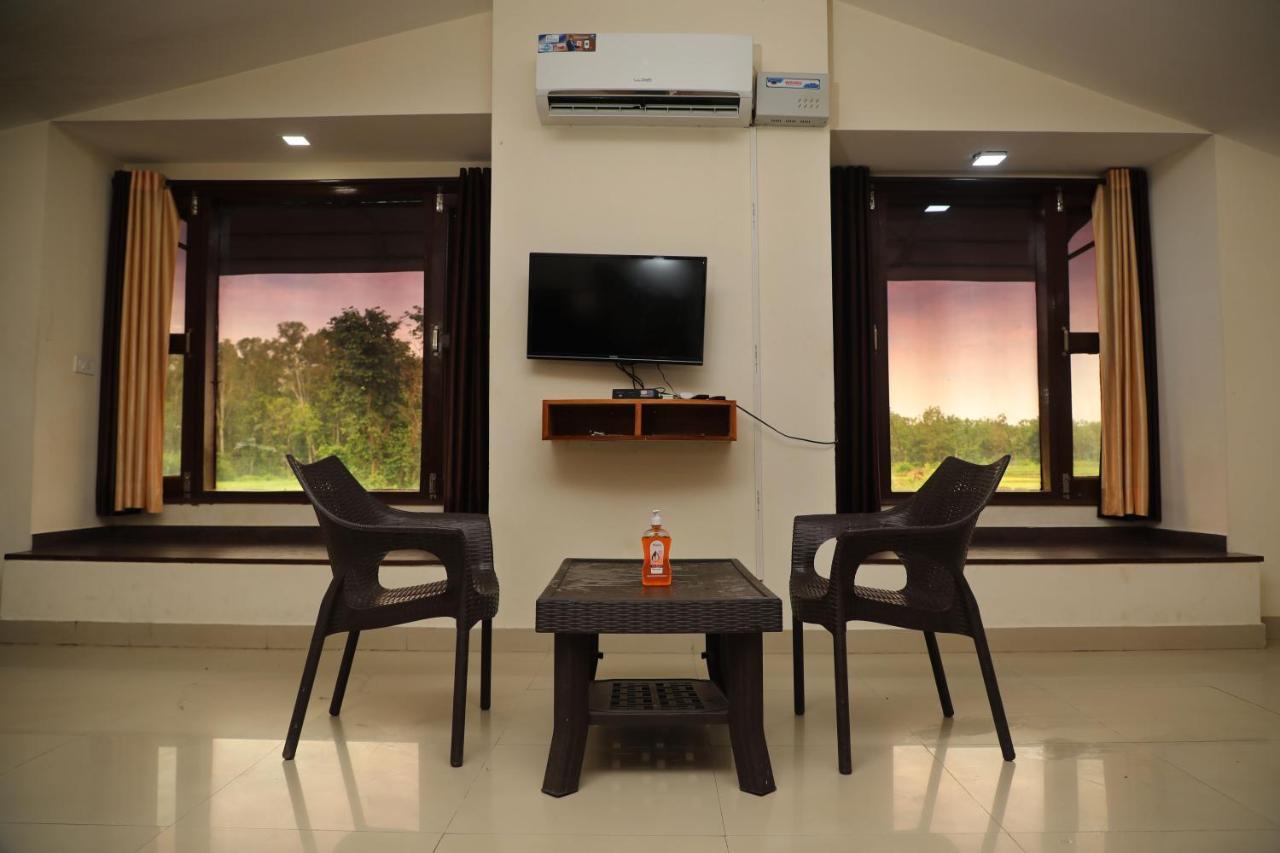 Corbett Treat Resort Рамнагар Екстериор снимка